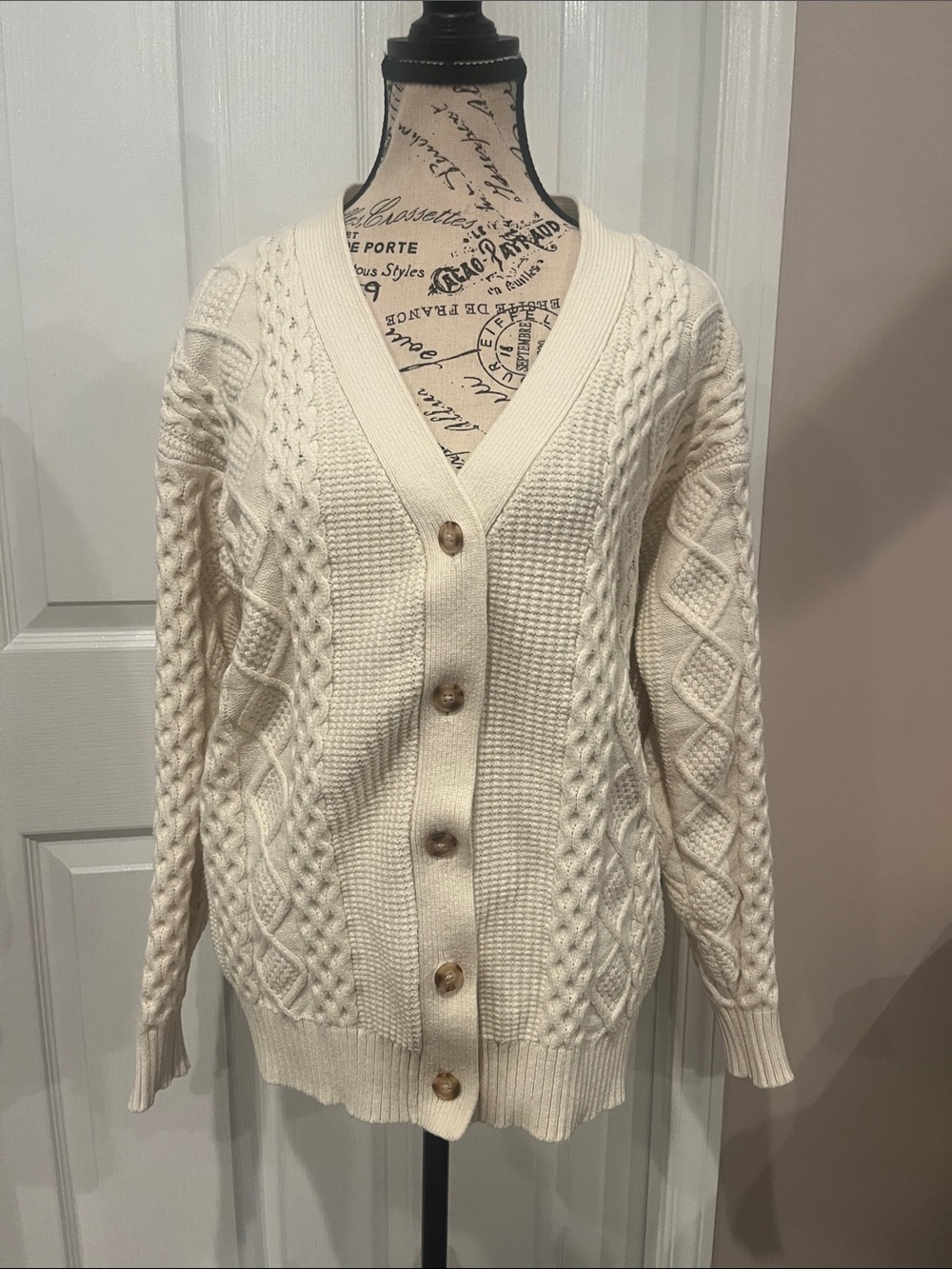 Aritzia Sunday Best cream cable knit cardigan , size 2XS